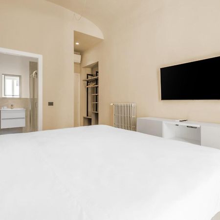 Hotel Adamas Florens Exteriör bild