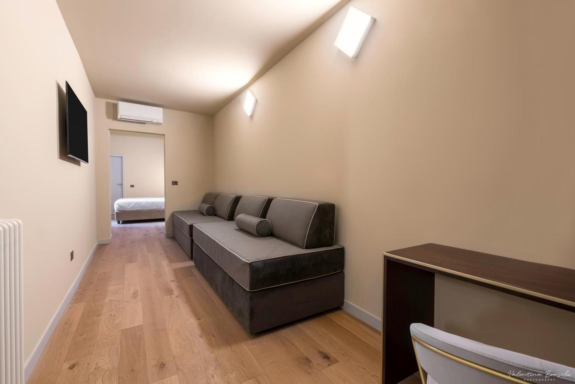 Hotel Adamas Florens Exteriör bild