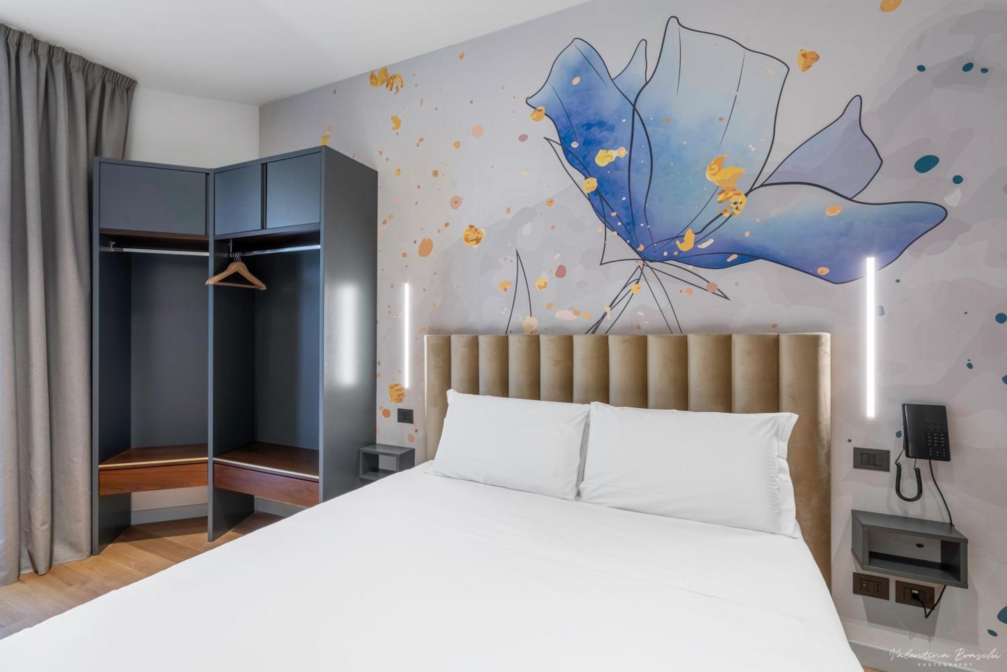 Hotel Adamas Florens Exteriör bild