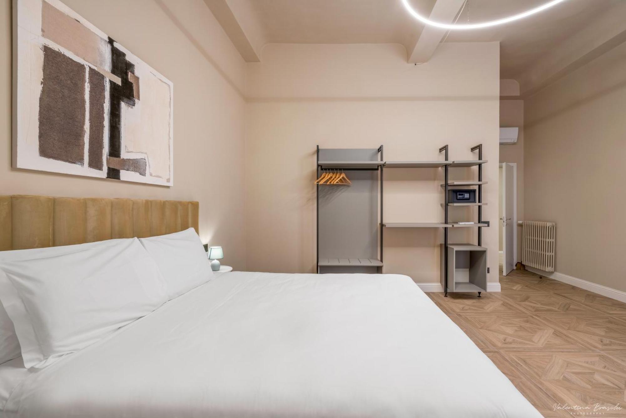Hotel Adamas Florens Exteriör bild