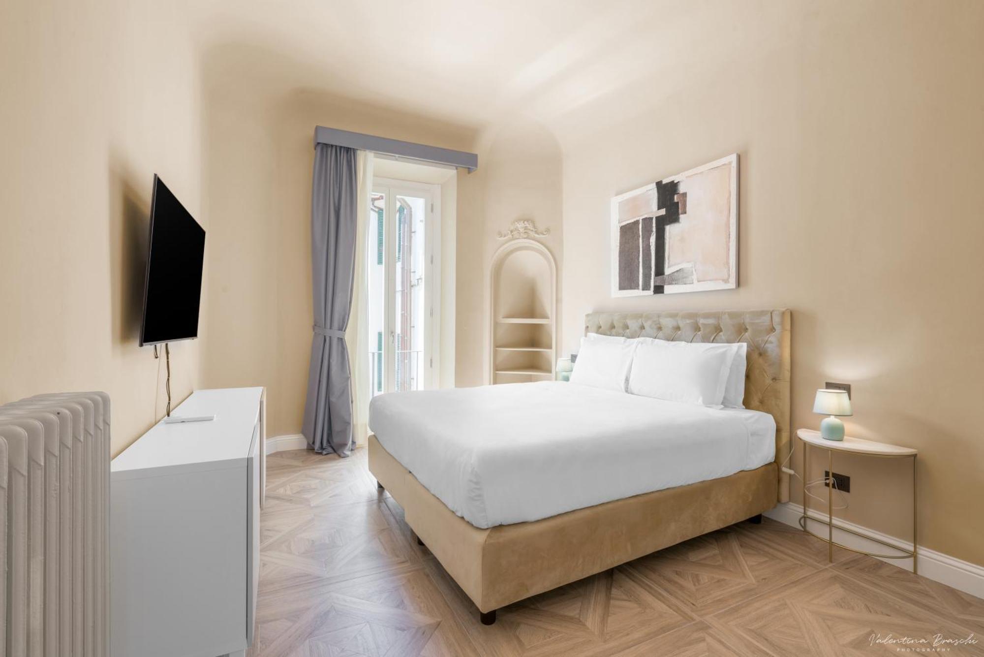 Hotel Adamas Florens Exteriör bild